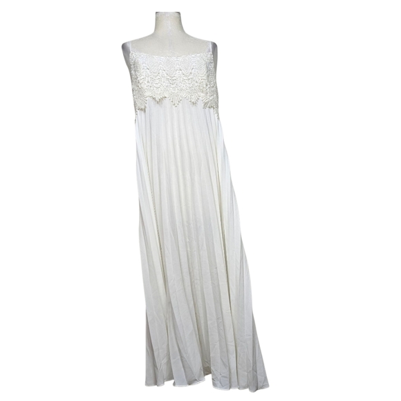 FLORA Other - Flora White Ivory Crochet Sleeveless Accordion Night Dress Slip L